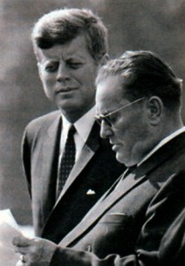 Тито во время визита в США с президентам Джоном Кеннеди. 1963 г.