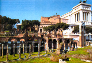 Руины форума Цезаря в Риме